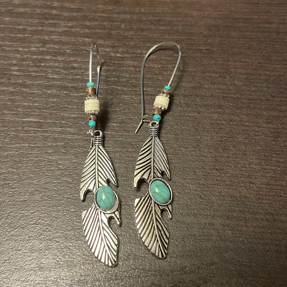 Jewelry - Feather Turquoise BOHO Style Dangle Earrings Feathered